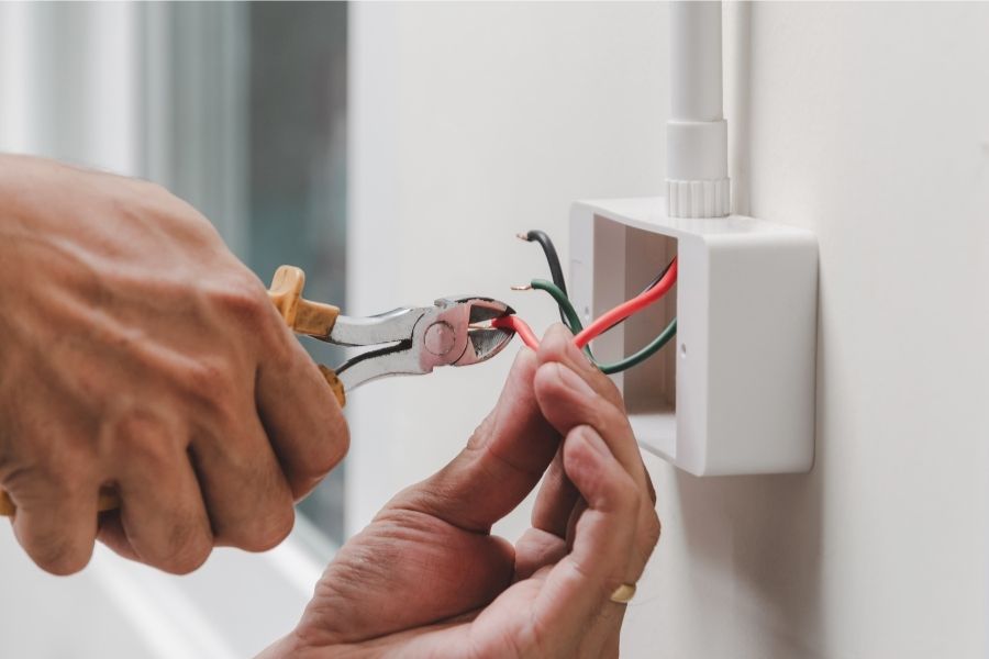Seyhan Elektrik Tesisatçısı