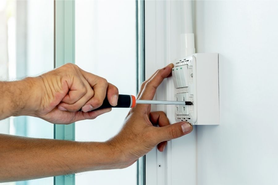 Sarıçam Elektrik Tesisatçısı